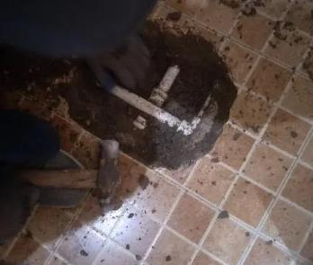 南宁卫生间漏水维修公司为您分享下卫生间渗水如何处理及注意事项